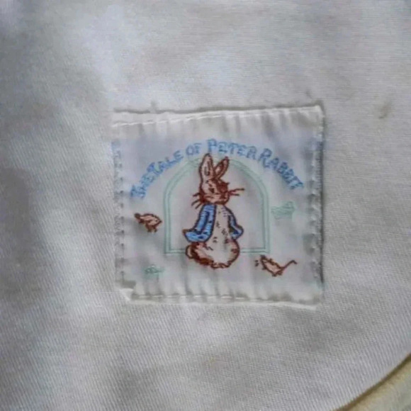 Vintage  Beatrix potter Peter rabbit onesie - Picture 2 of 6